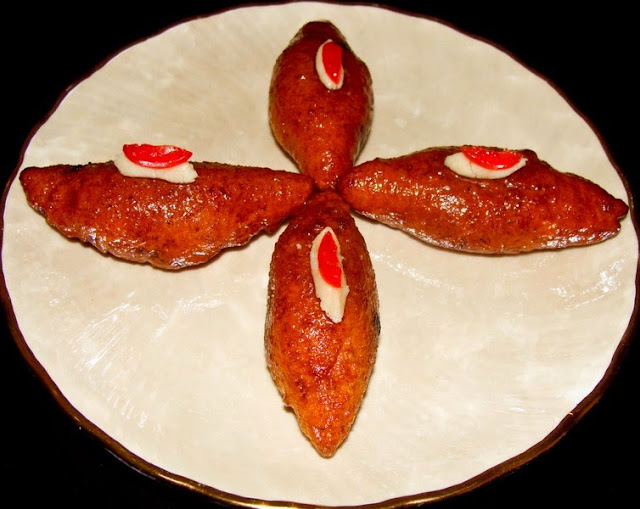 Tota puli is a Bengali sweet, Bengali dessert